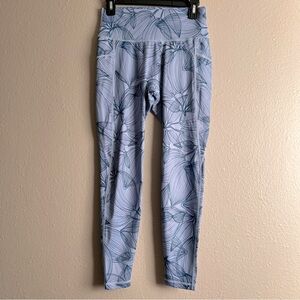 BuffBunny Citrus Blue Limitless Size Large Floral Leggings